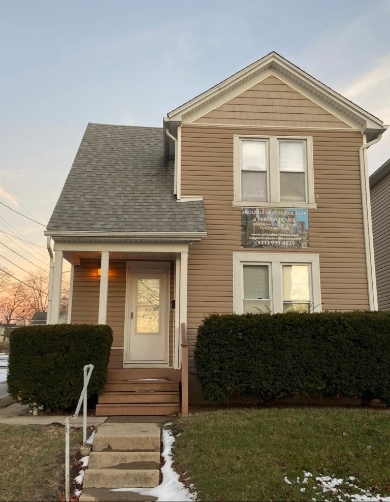 212-LAwnview-front-exterior